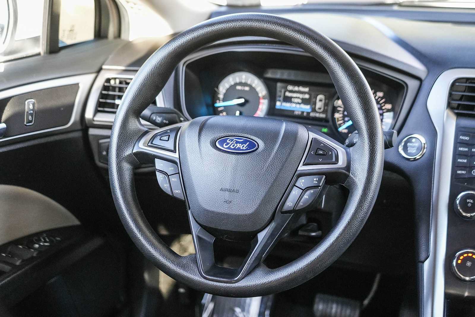 Used 2019 Ford Fusion S FWD image 15