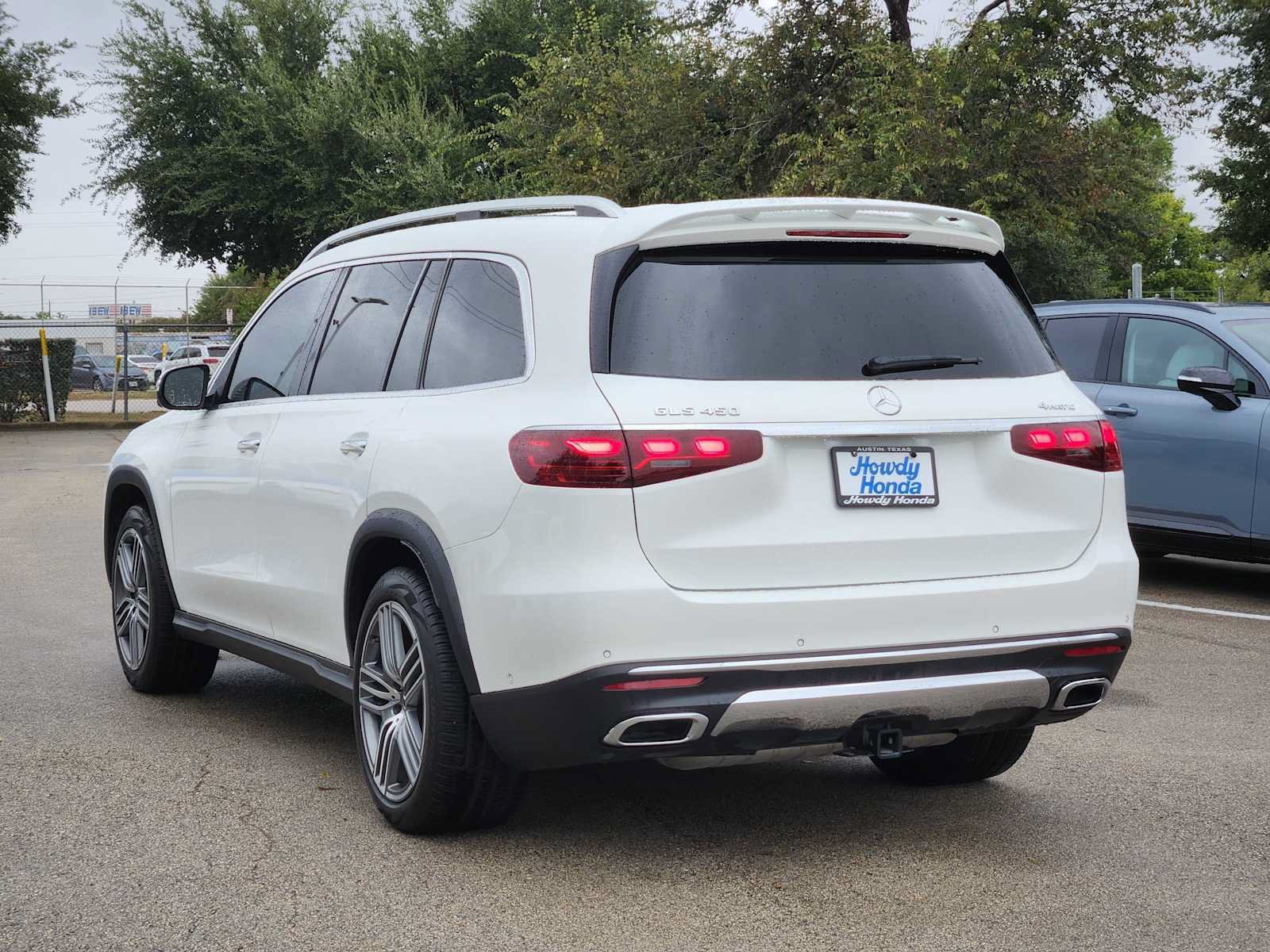 Used 2025 Mercedes-Benz GLS 450 4MATIC image 6