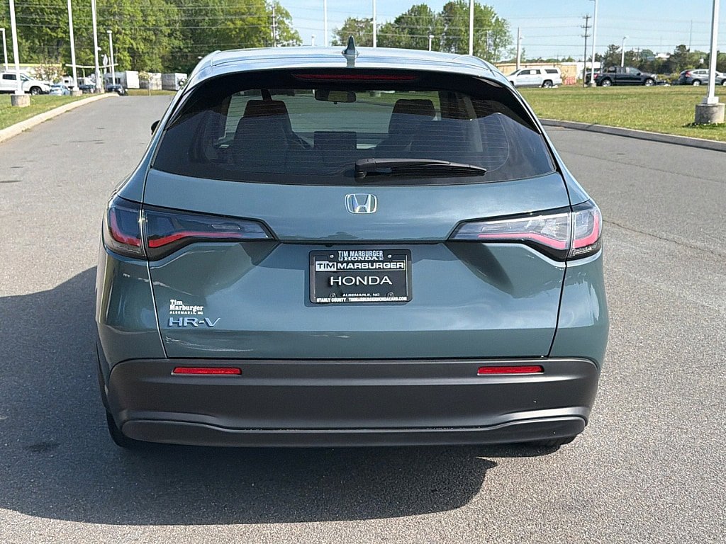 Used 2025 Honda HR-V LX image 3