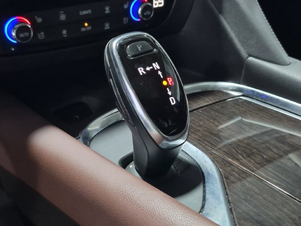 Used 2018 Buick Enclave Avenir w/ Trailering Package AWD/4WD image 43
