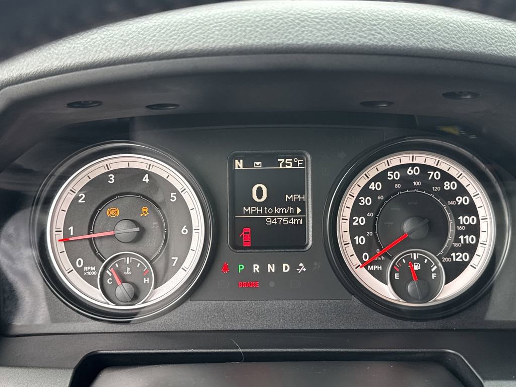 Used 2015 RAM 1500 Big Horn RWD image 26
