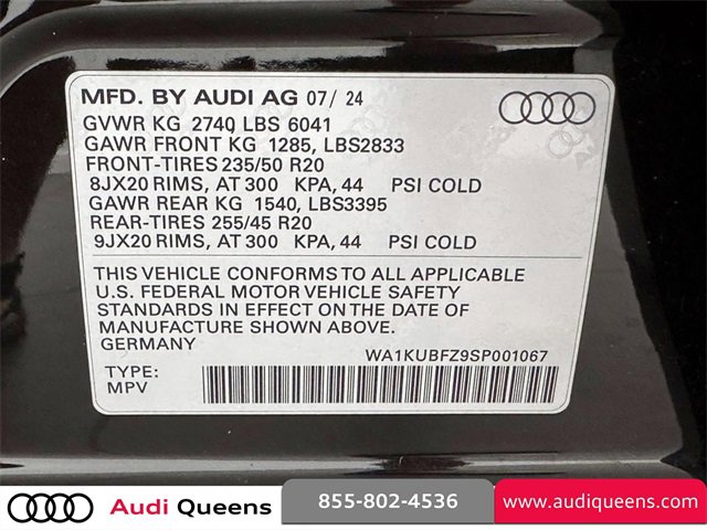 Used 2025 Audi Q4 e-tron Premium w/ Convenience Package image 34