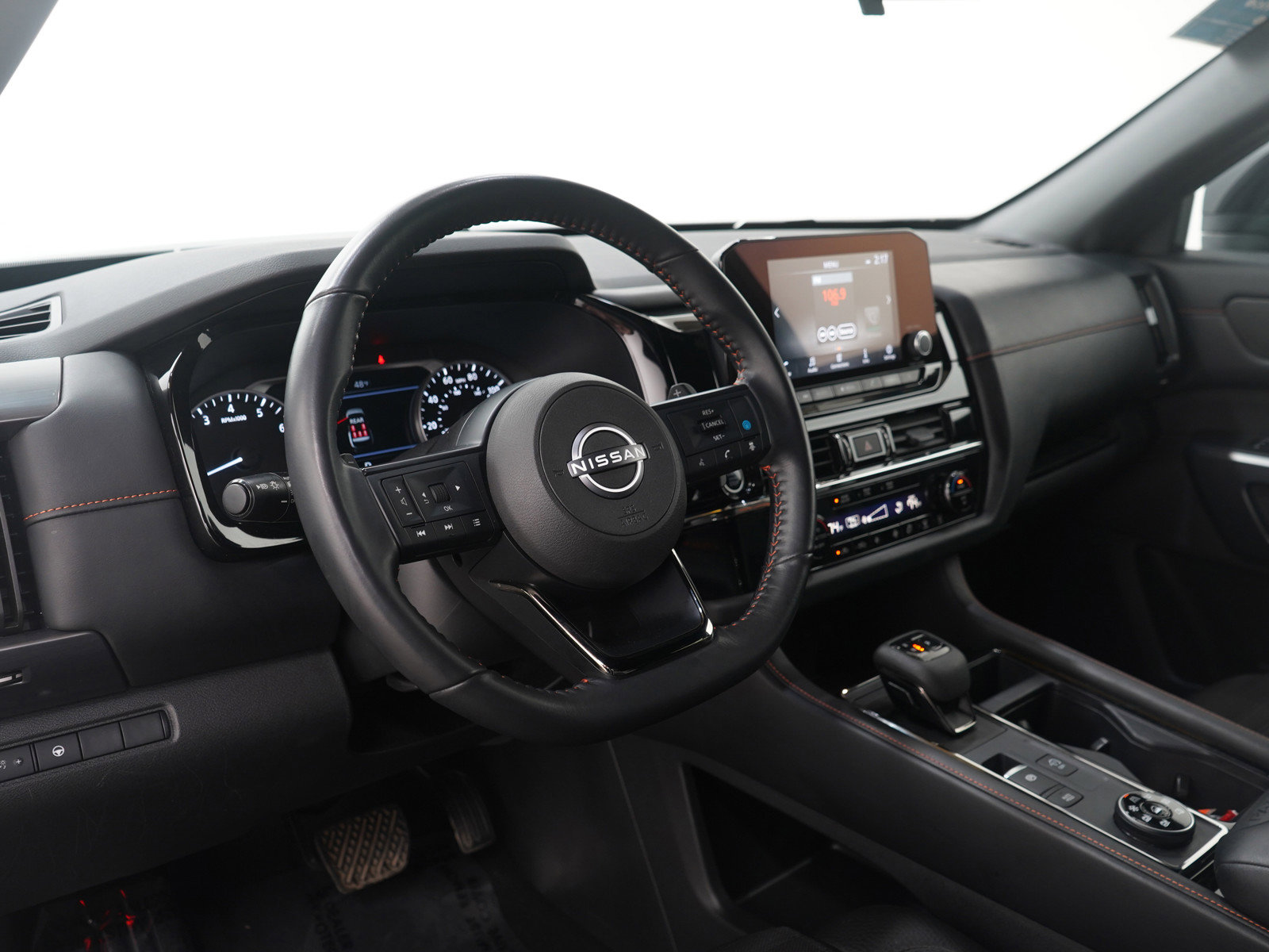 Used 2024 Nissan Pathfinder Rock Creek image 26