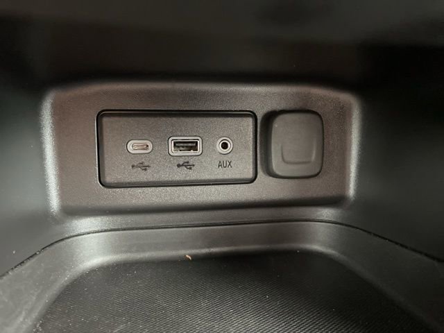 Used 2024 Chevrolet Equinox LT w/ LPO, Floor Liner Package image 25