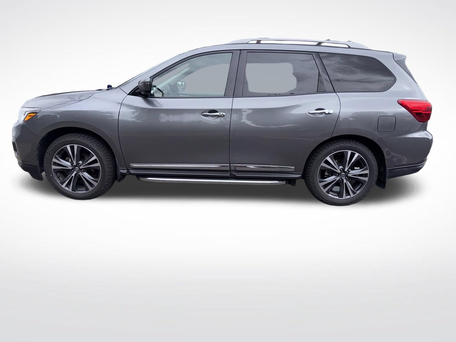 Used 2020 Nissan Pathfinder Platinum w/ Cargo Package AWD/4WD image 6