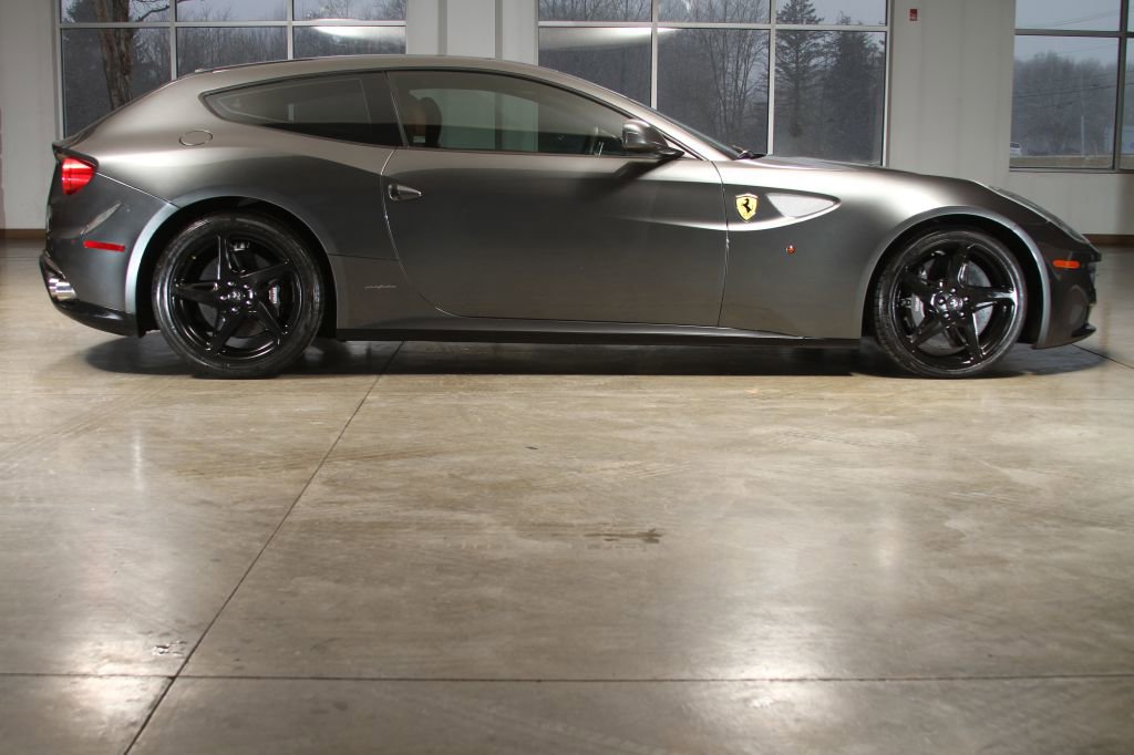 Used 2013 Ferrari FF image 11