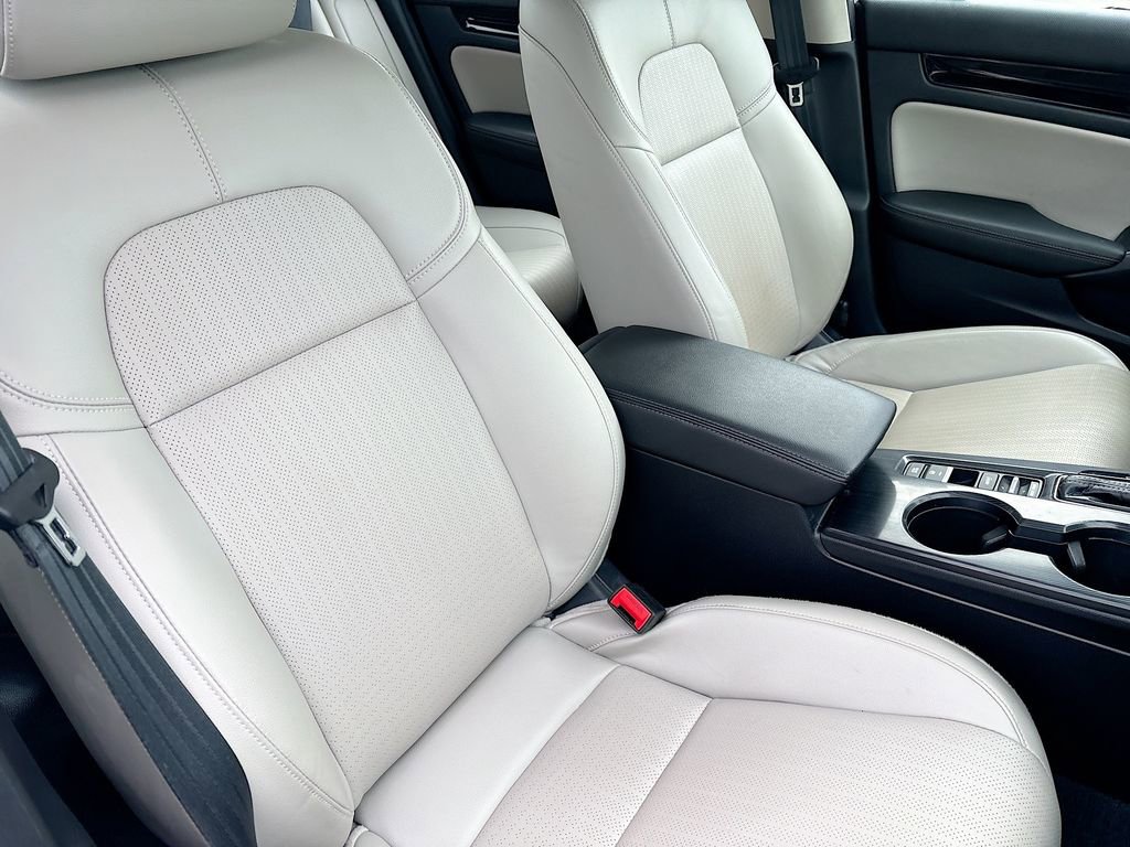 Used 2024 Honda Civic Touring image 29