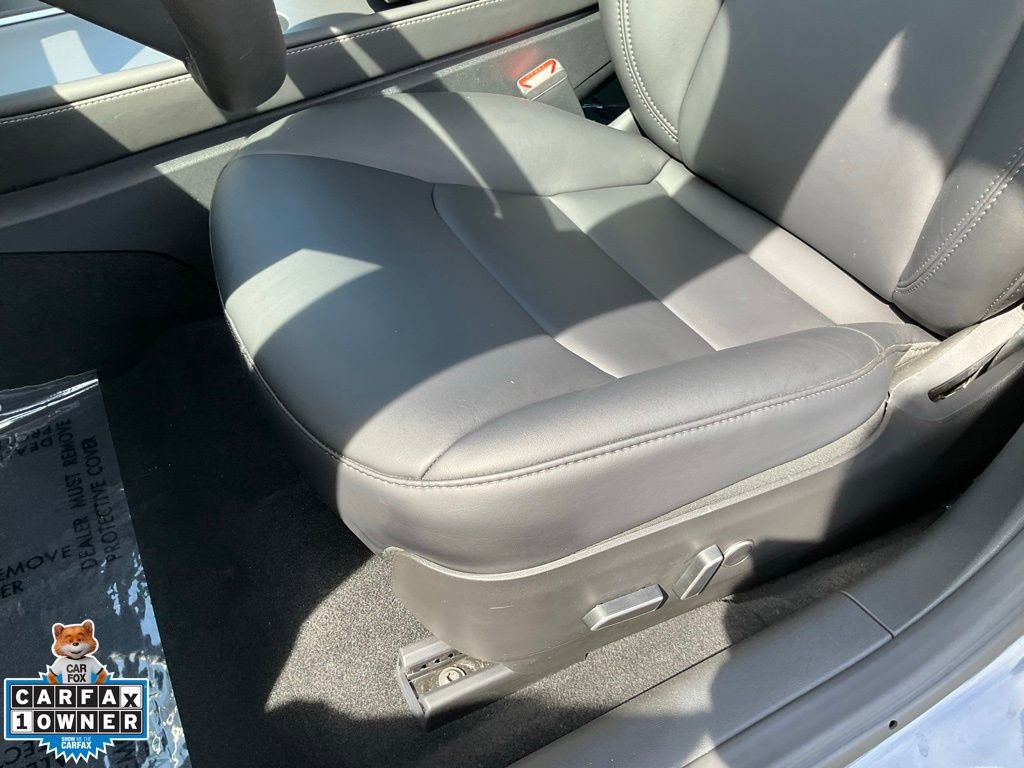 Used 2023 Tesla Model 3 Standard Range image 16