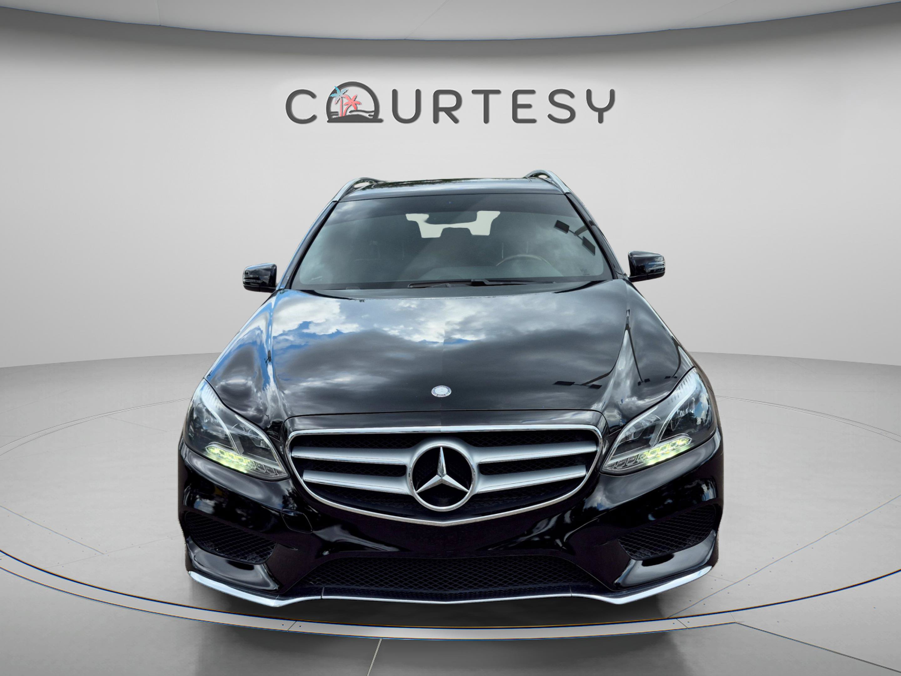 Used 2015 Mercedes-Benz E 350 4MATIC Wagon image 10