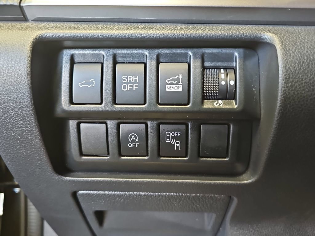 Used 2023 Subaru Forester Premium AWD/4WD image 25
