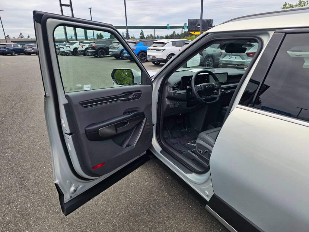 Certified 2024 Kia EV9 Wind AWD/4WD image 20