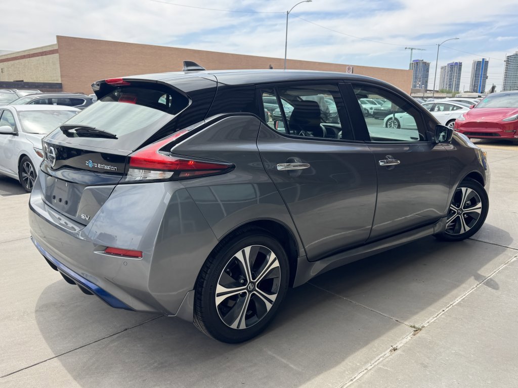 Used 2022 Nissan Leaf SV image 4