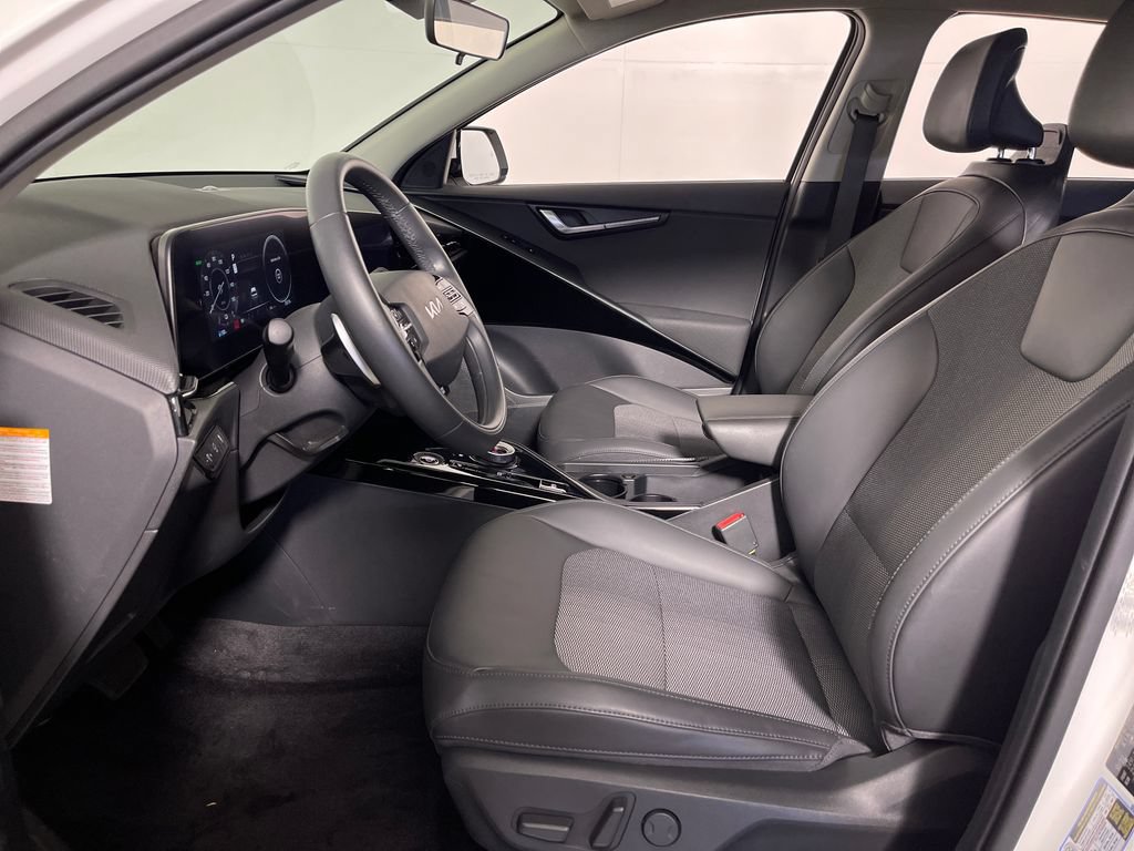 Used 2023 Kia Niro Wind FWD image 12