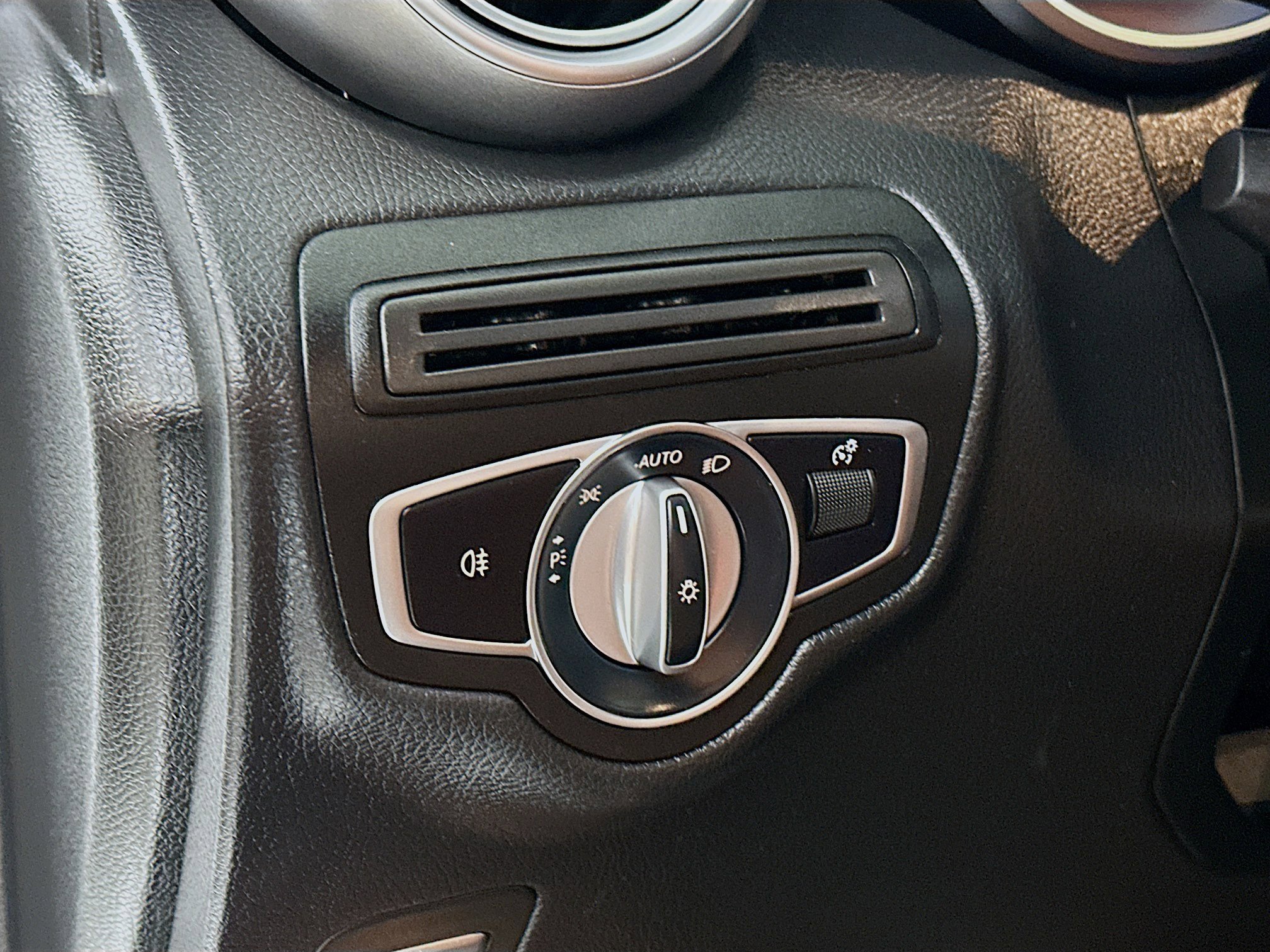 Certified 2022 Mercedes-Benz GLC 43 AMG 4MATIC image 10