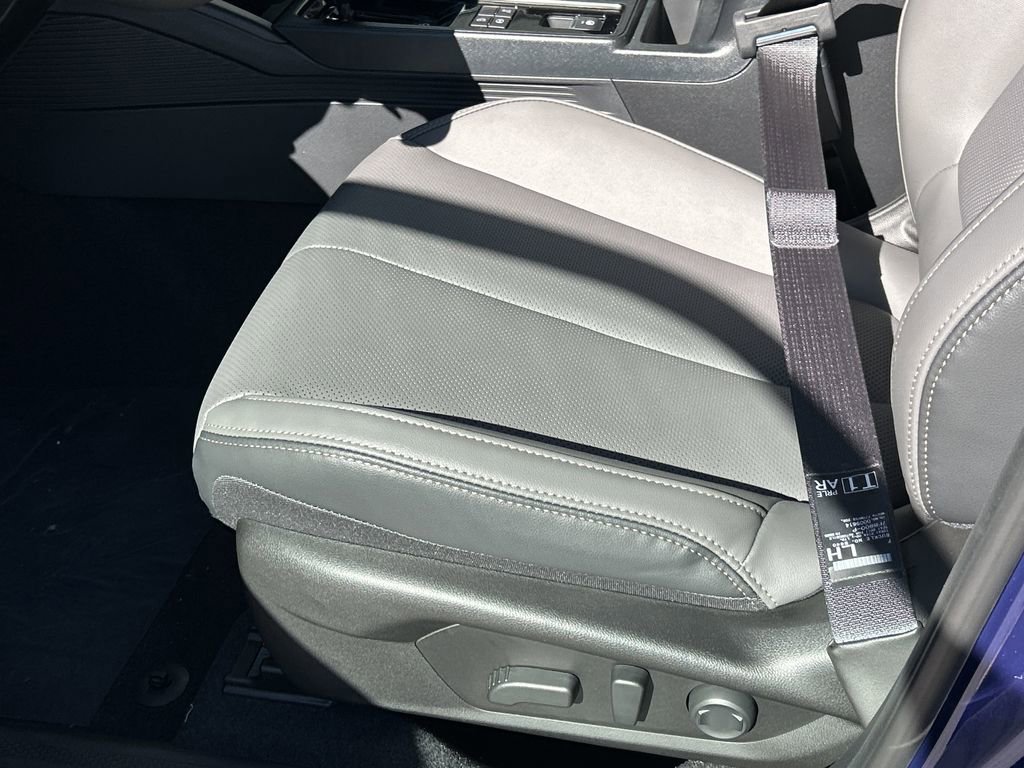 New 2026 Subaru Outback Limited AWD/4WD image 21