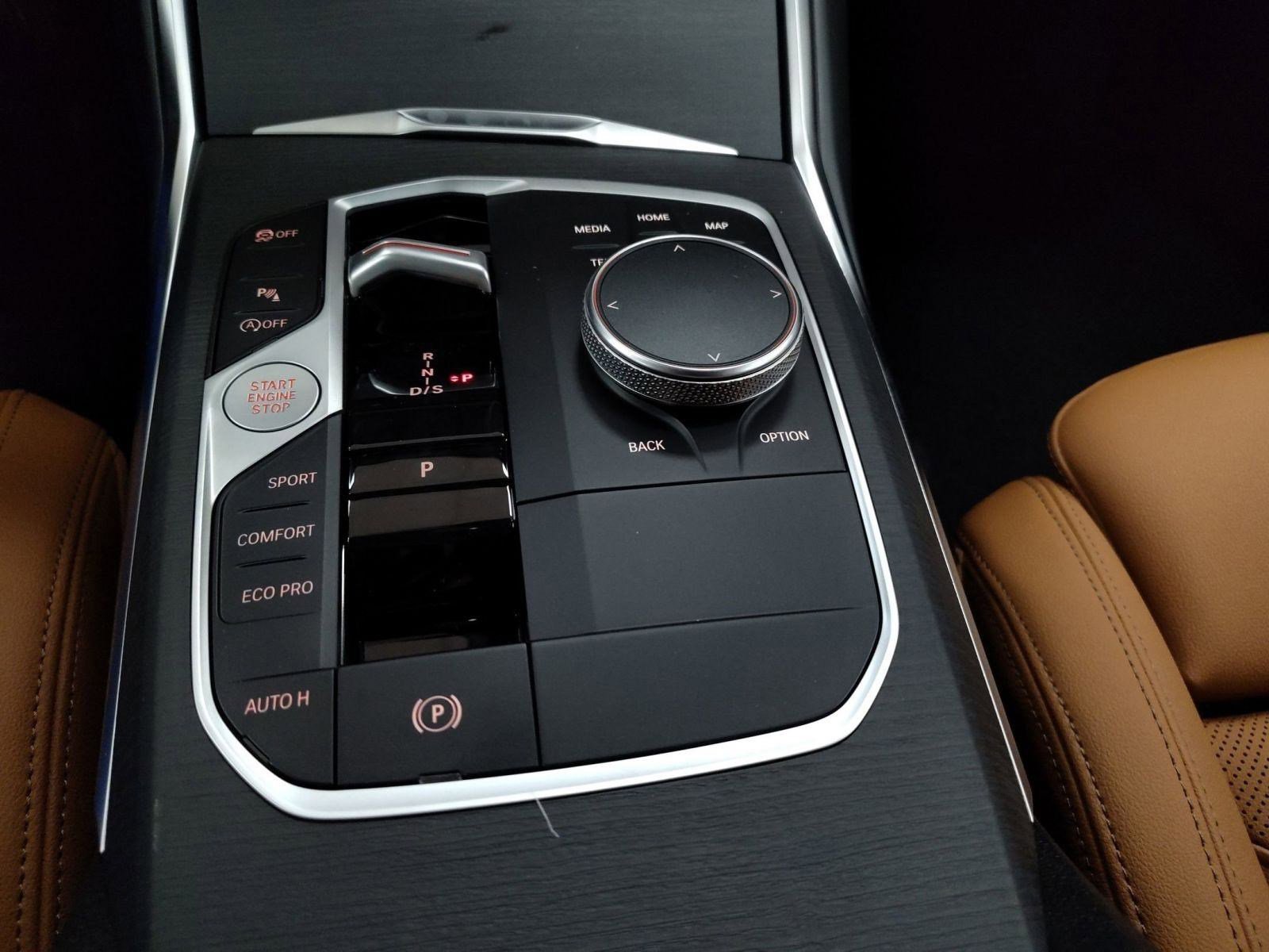 New 2026 BMW 330i Sedan w/ M Sport Package image 25