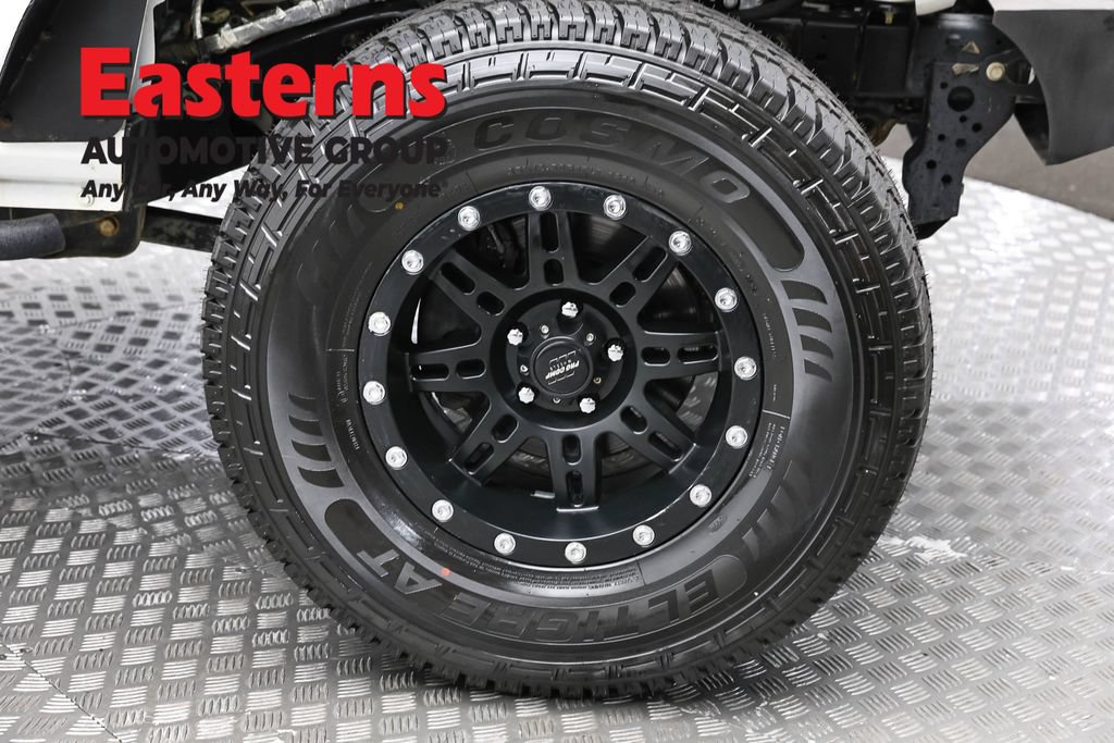 Used 2020 Jeep Wrangler Sport AWD/4WD image 28