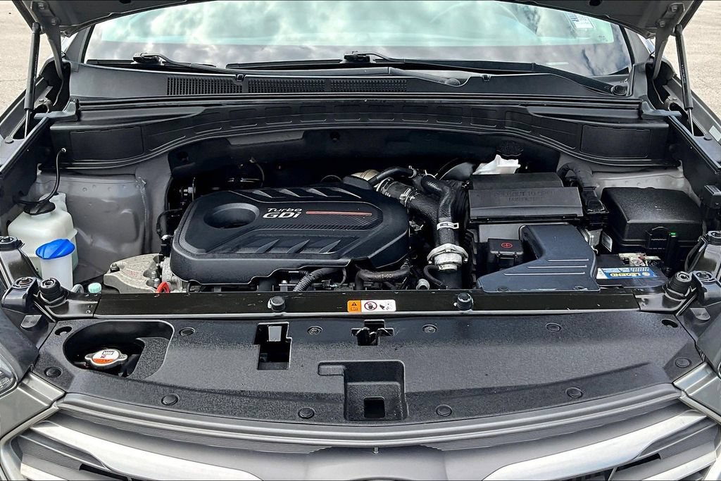 Used 2018 Hyundai Santa Fe Sport w/ 2.0T Ultimate Tech Package 05 AWD/4WD image 9