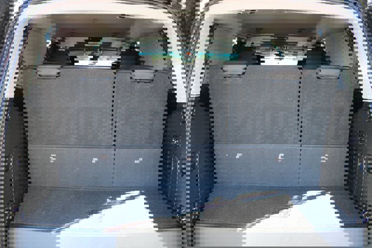 Used 2019 Cadillac Escalade Luxury image 12