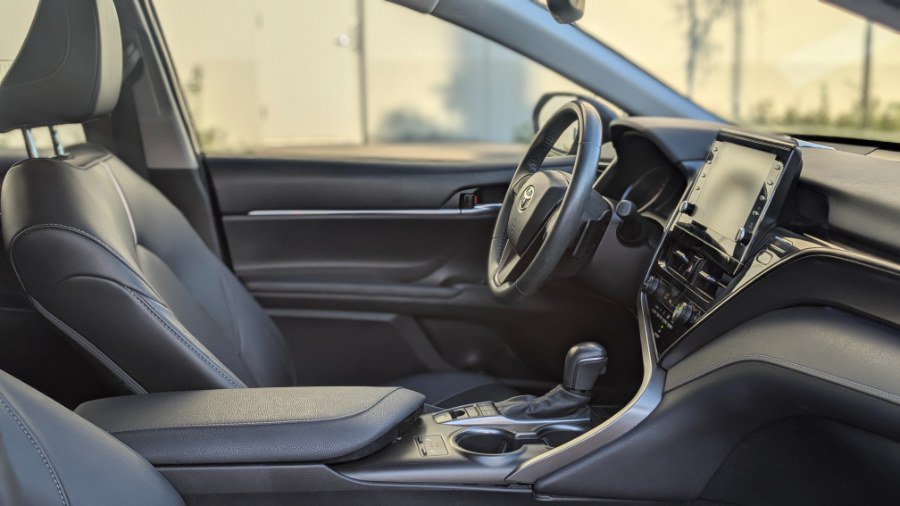 Used 2023 Toyota Camry XSE FWD image 17