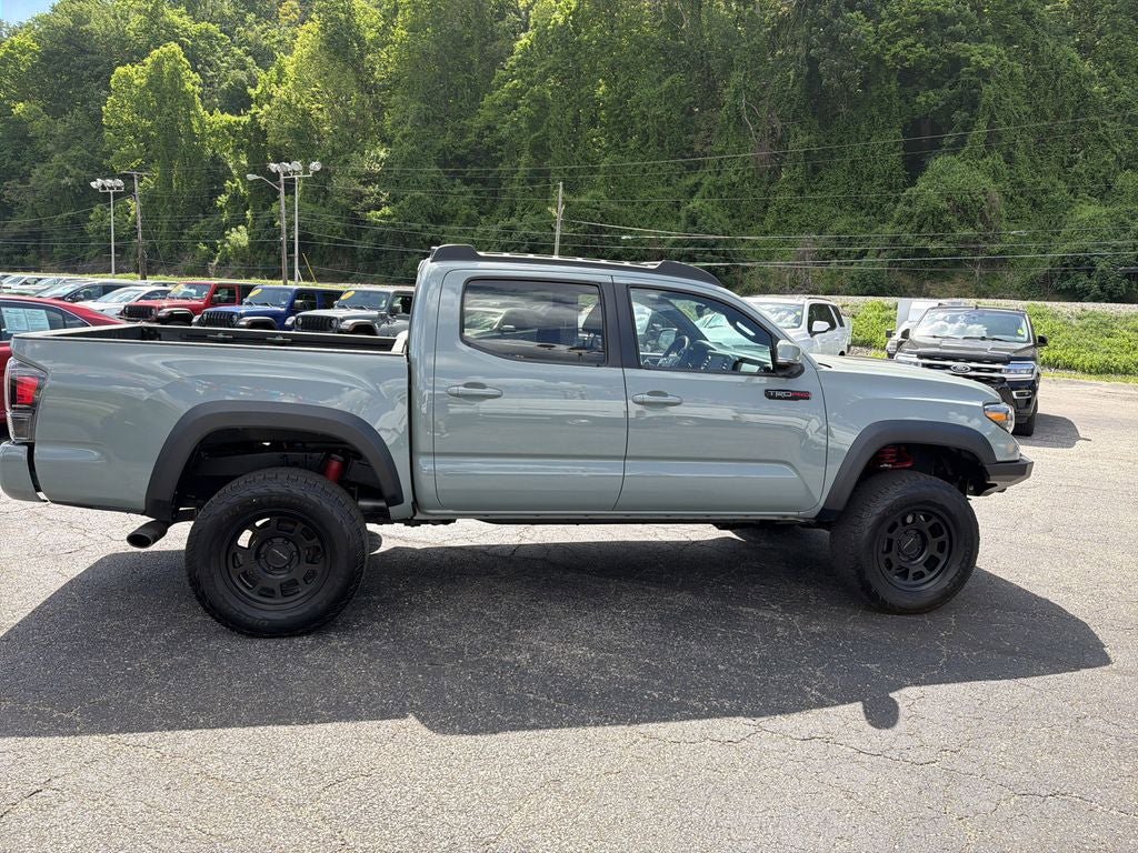 Used 2021 Toyota Tacoma TRD Pro AWD/4WD image 3