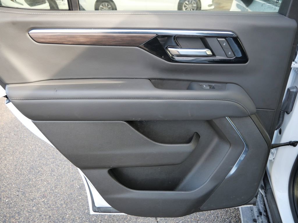 Used 2025 Chevrolet Tahoe LT image 26