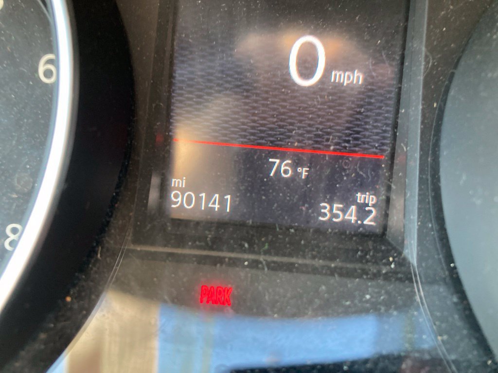 Used 2017 Volkswagen GTI SE FWD image 18