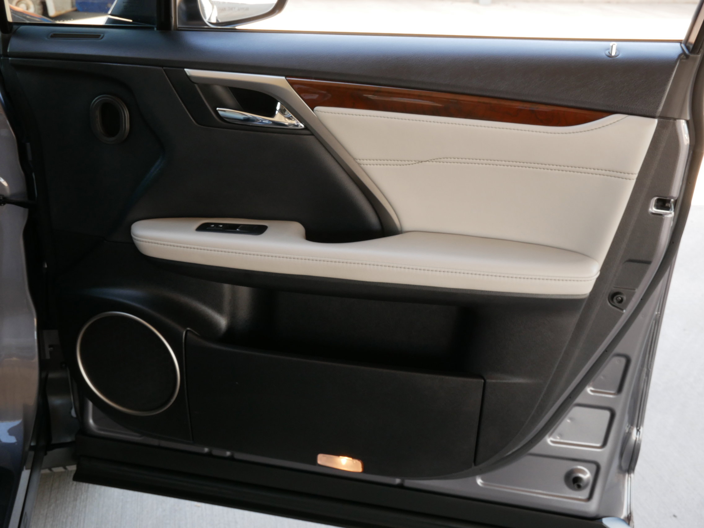 Used 2018 Lexus RX 350 FWD w/ Premium Package image 12