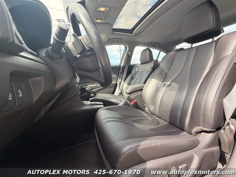 Used 2019 Acura ILX FWD image 10
