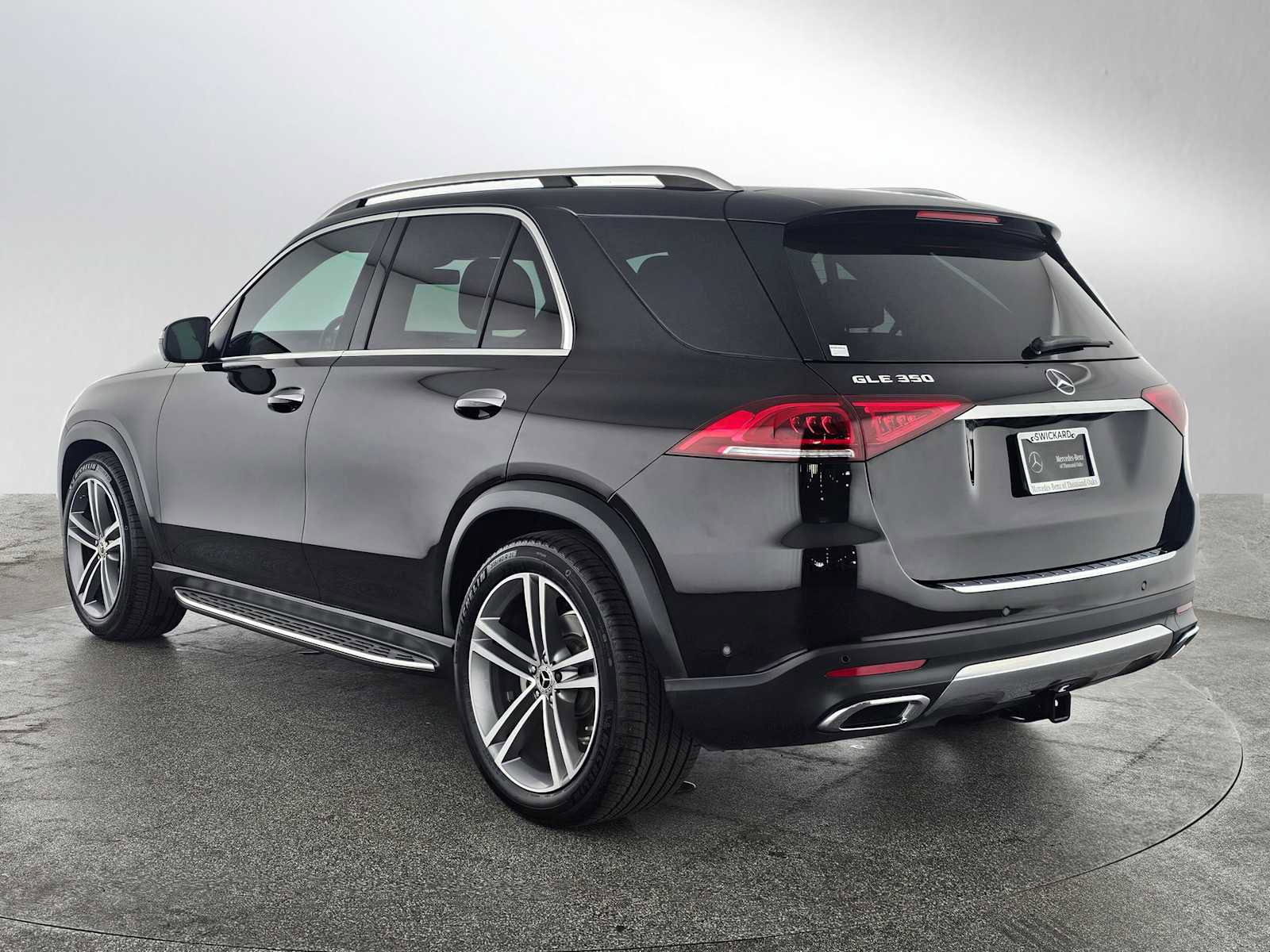 Used 2022 Mercedes-Benz GLE 350 w/ Premium Package image 6