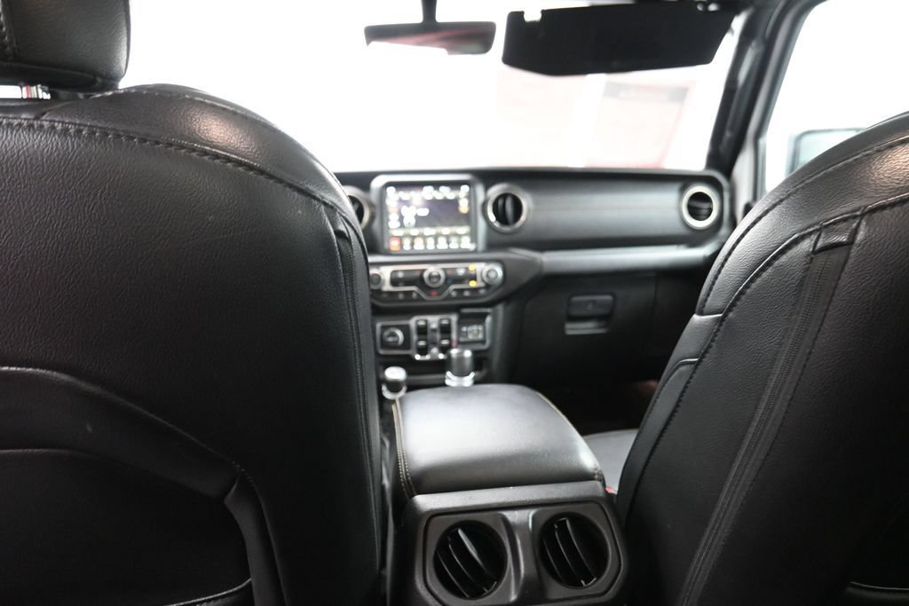 Used 2023 Jeep Gladiator Overland AWD/4WD image 12