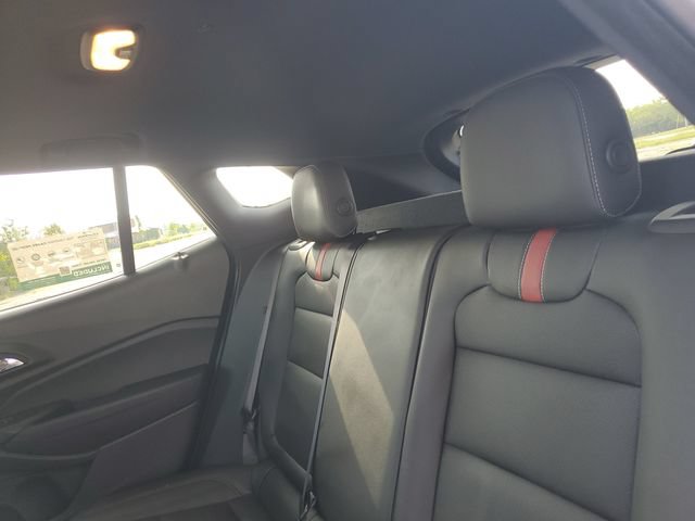 Certified 2024 Chevrolet Trax RS w/ Sunroof Package FWD image 28