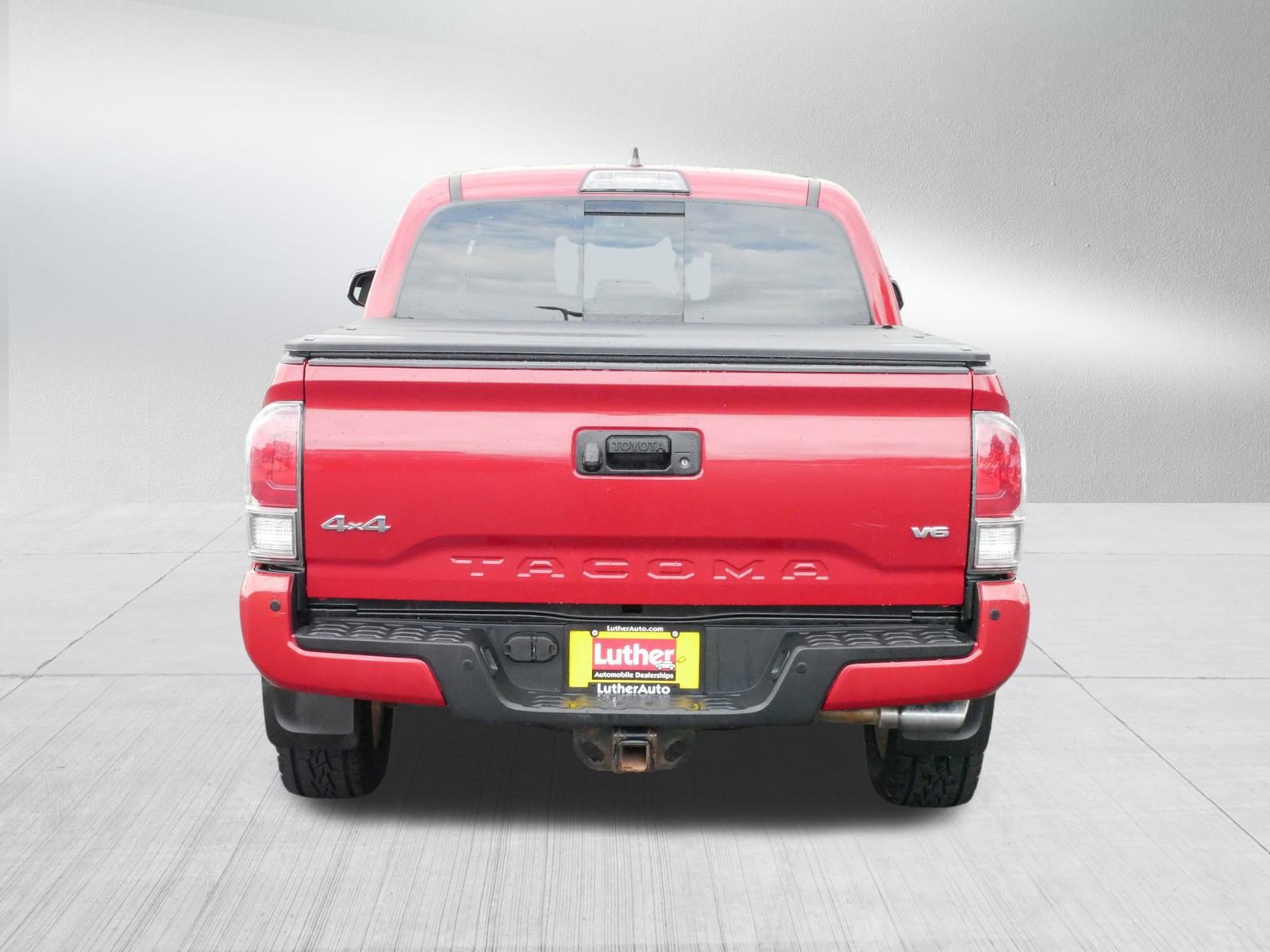 Used 2019 Toyota Tacoma Limited image 6