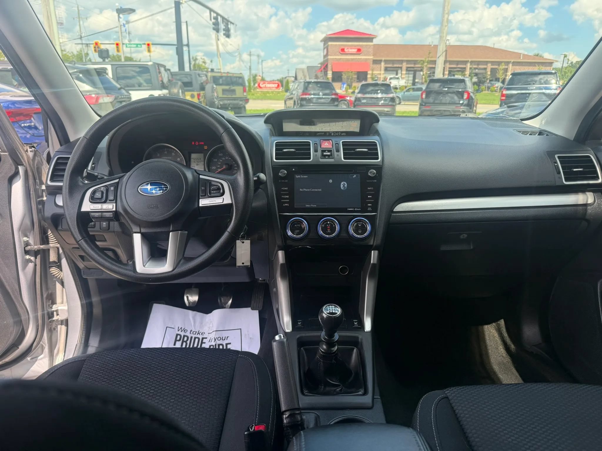 Used 2017 Subaru Forester 2.5i Premium AWD/4WD image 18