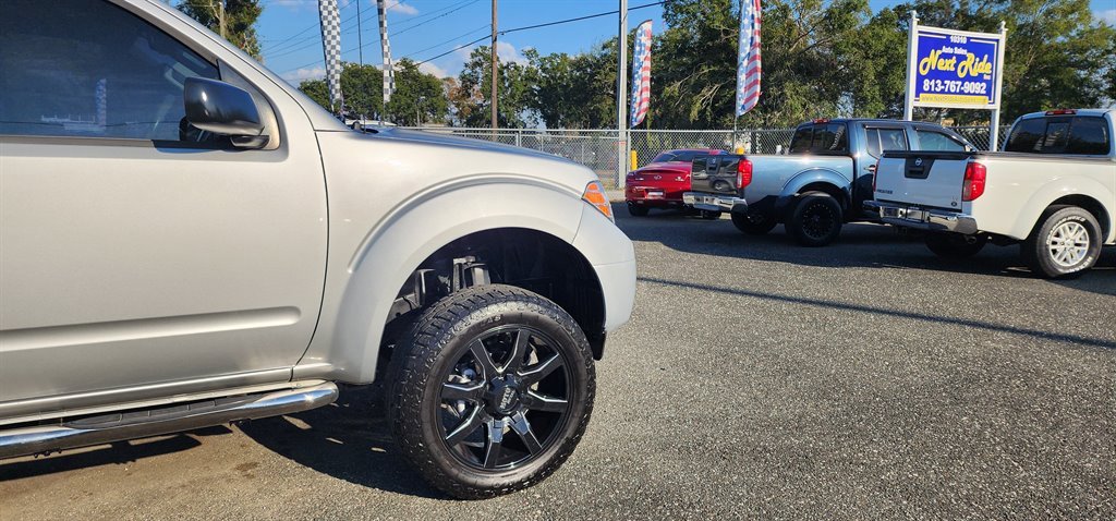 Used 2015 Nissan Frontier SV w/ SV Value Truck Package image 5