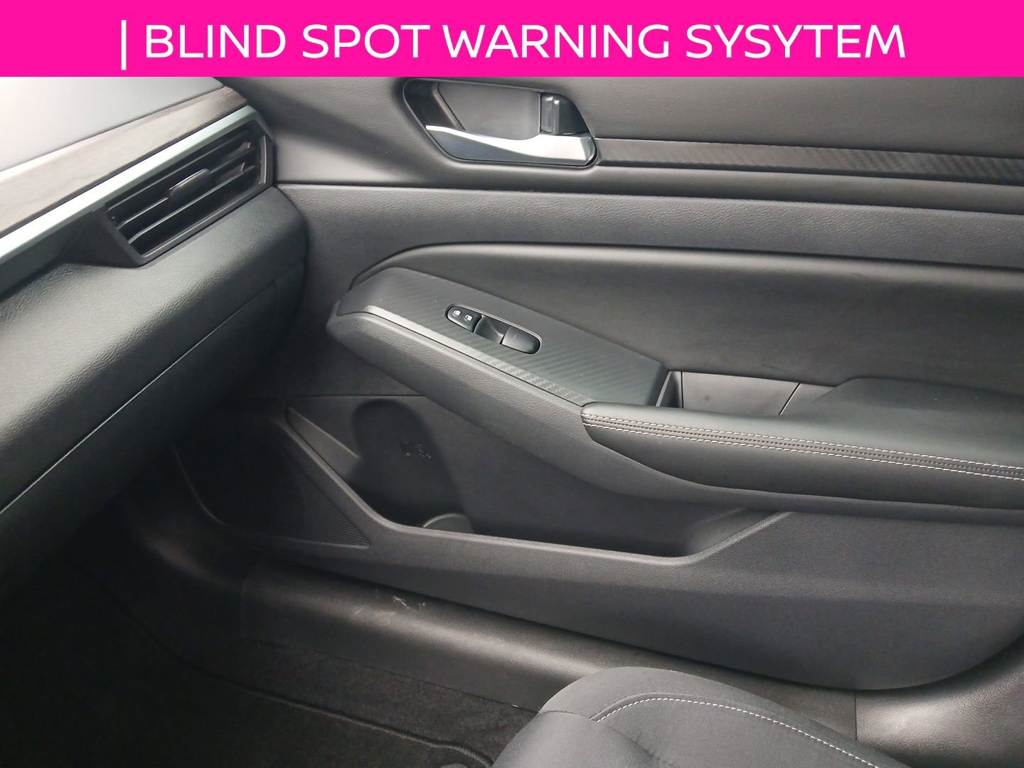 Used 2025 Nissan Altima 2.5 SV w/ SV Premium Package image 15