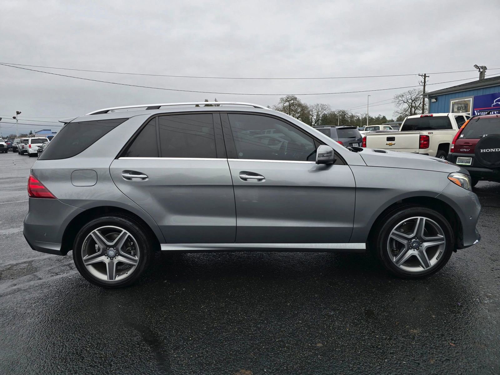 Used 2016 Mercedes-Benz GLE 400 4MATIC image 6