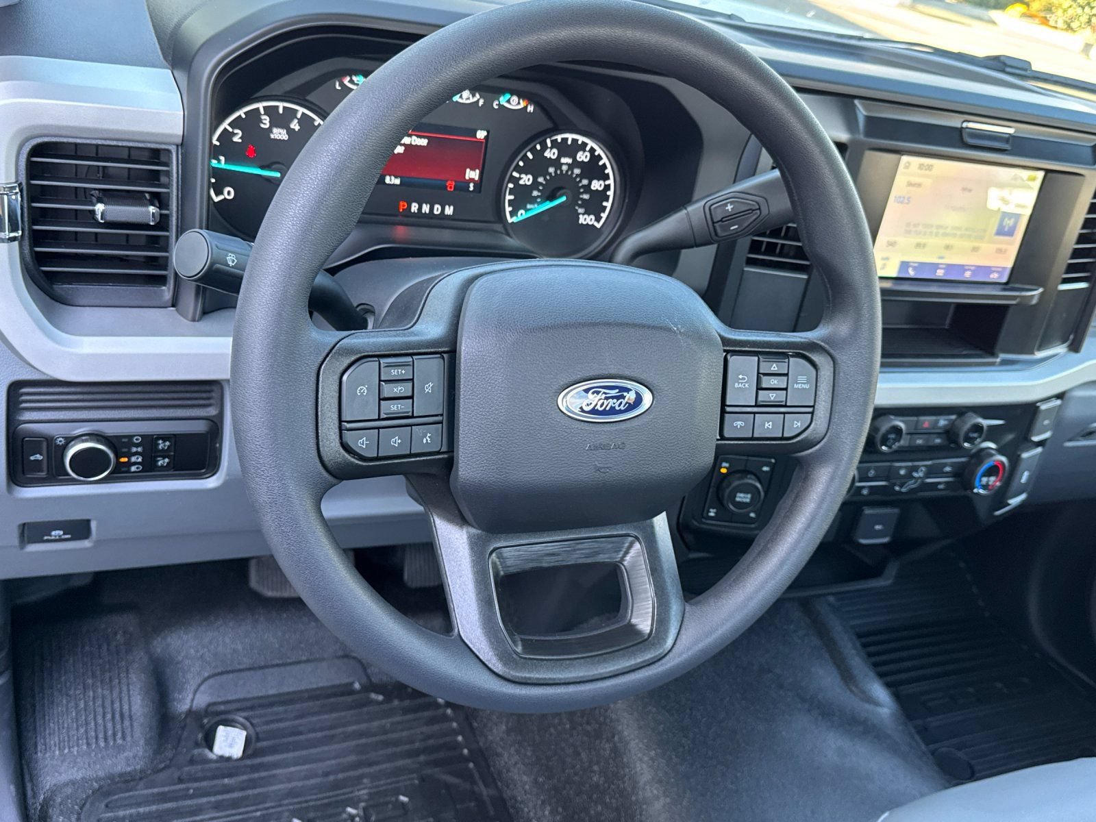 New 2026 Ford F350 XL w/ XL Off-Road Package AWD/4WD image 14