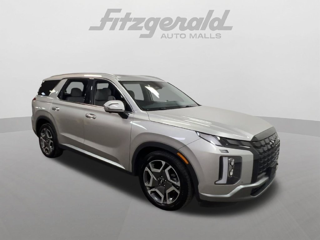 Used 2024 Hyundai Palisade SEL w/ Premium Package FWD image 2