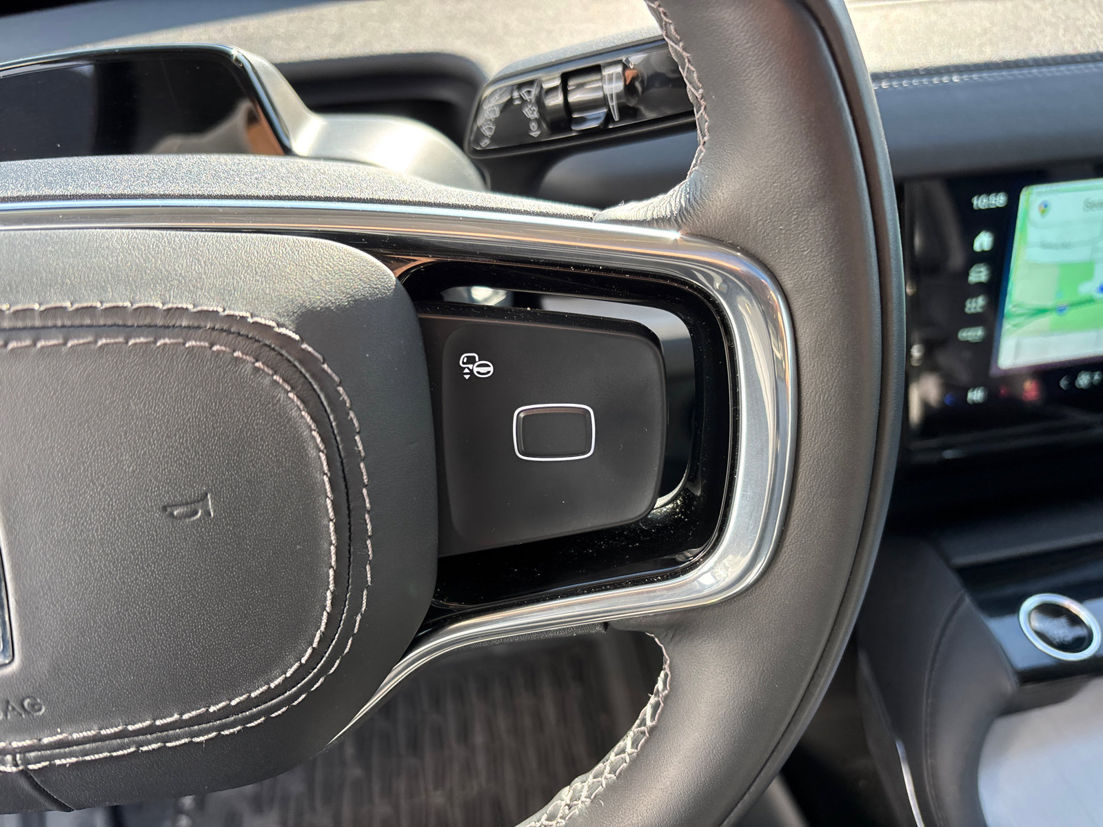 New 2025 Lincoln Navigator Reserve image 17