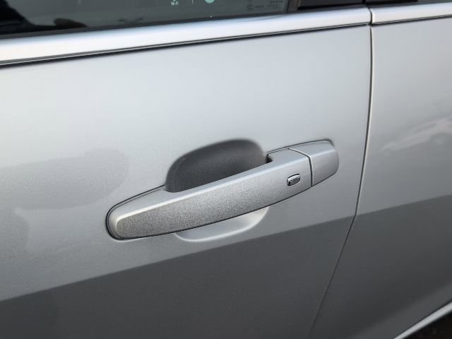 Used 2021 Chevrolet Malibu LT image 16