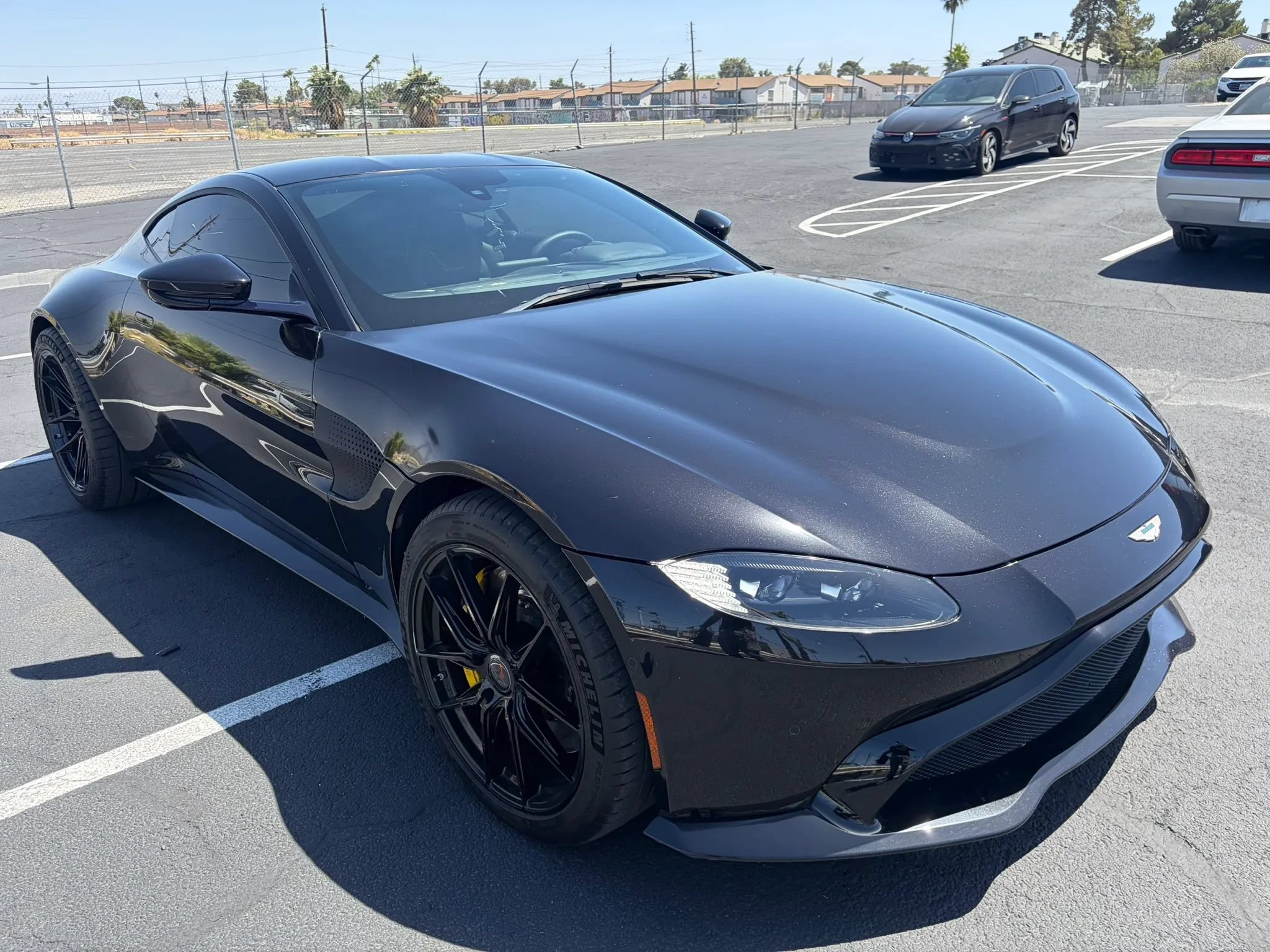 Used 2019 Aston Martin V8 Vantage Coupe RWD image 2