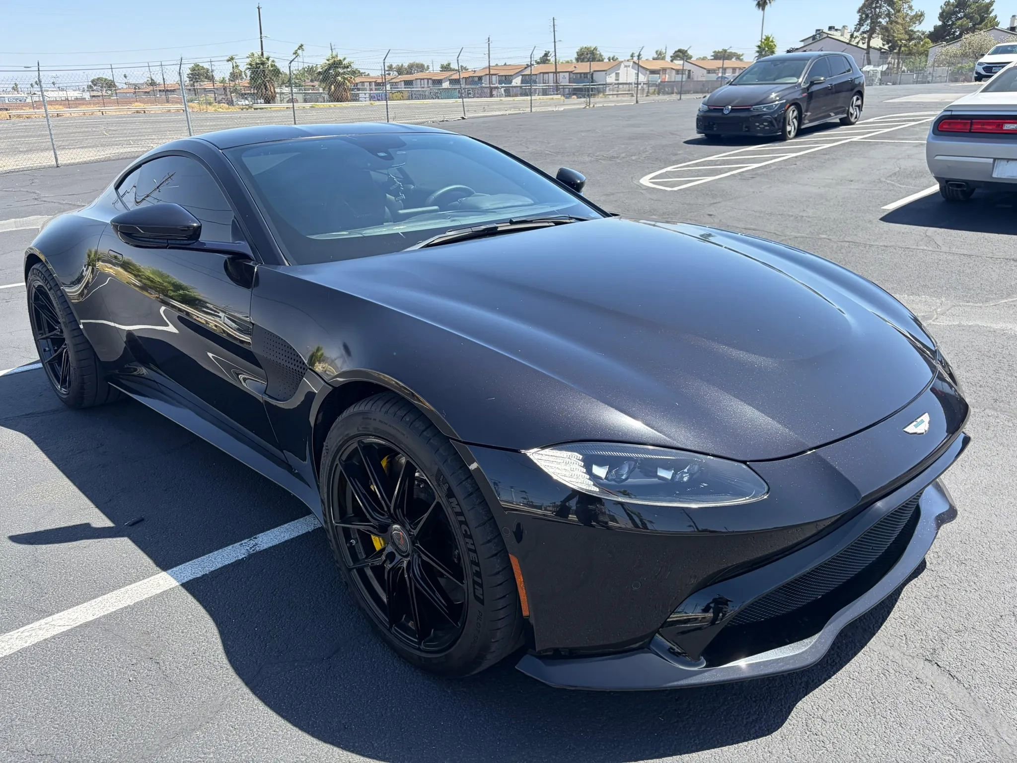 Used 2019 Aston Martin V8 Vantage Coupe RWD image 2