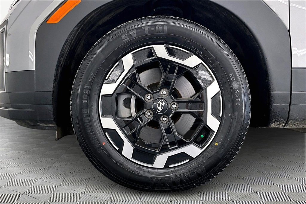 Used 2025 Hyundai Santa Fe SE image 9
