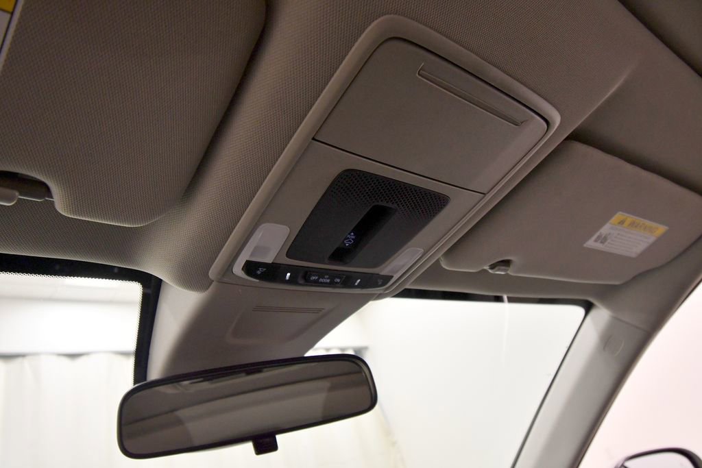 Certified 2025 Honda CR-V EX image 28