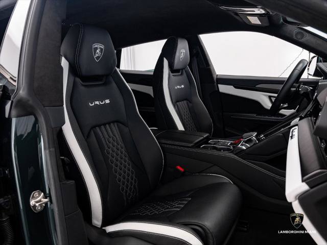 Used 2024 Lamborghini Urus S AWD/4WD image 28