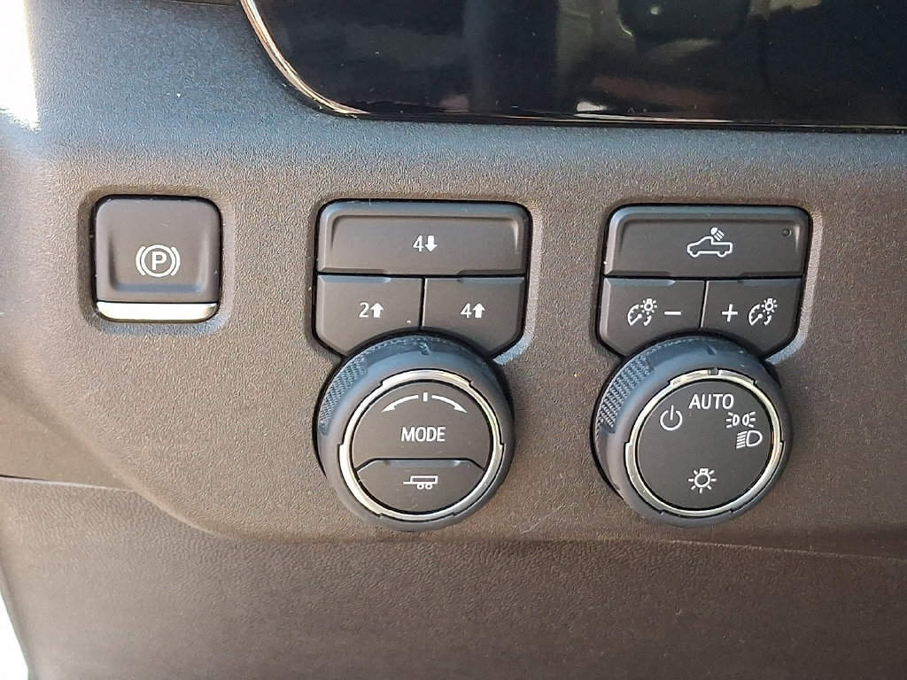 Used 2026 Chevrolet Silverado 2500 LT AWD/4WD image 26