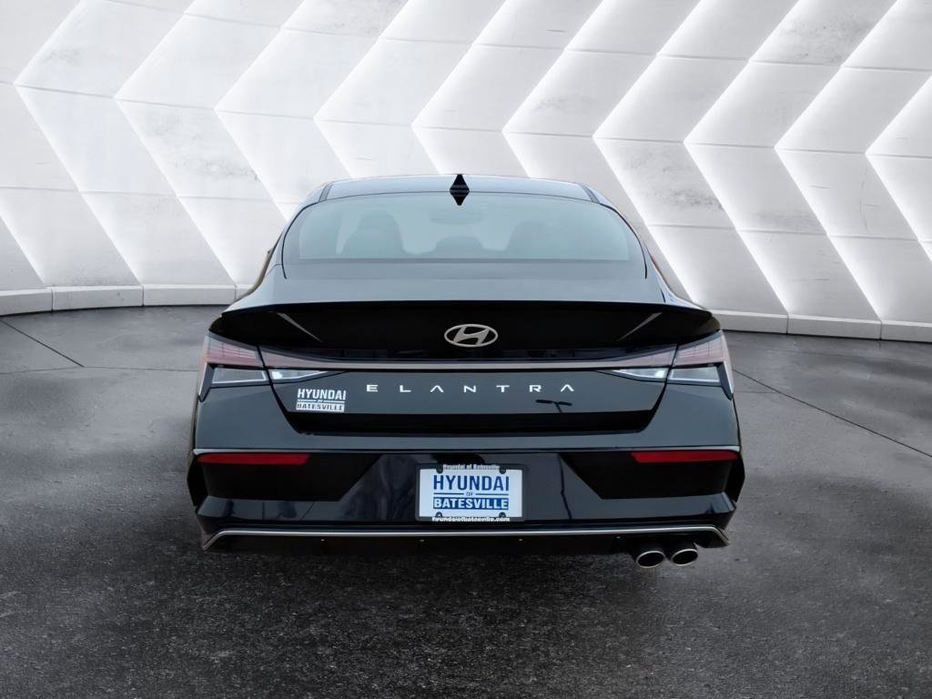 Used 2025 Hyundai Elantra N Line image 4