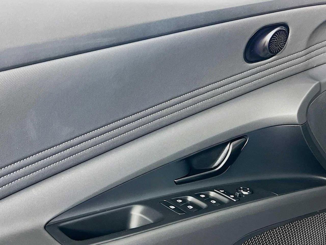 New 2026 Hyundai Elantra Sport FWD image 16