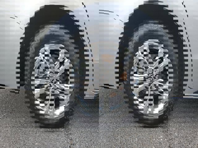 Used 2024 Toyota Sienna Platinum image 5